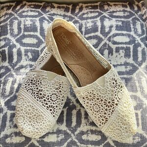 TOMS lacy shoes